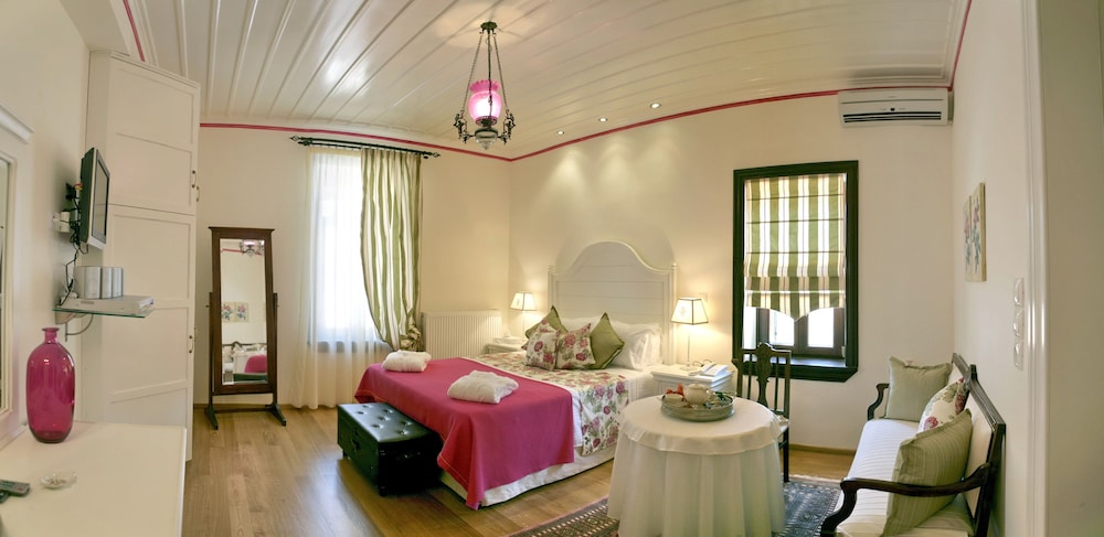 Superior Double Room - Photo 8