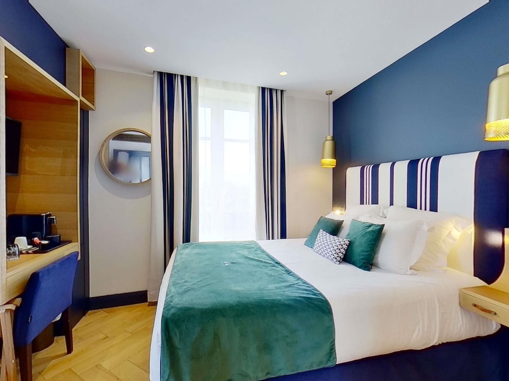 Superior Room, 1 Double Bed, Balcony - Photo 4