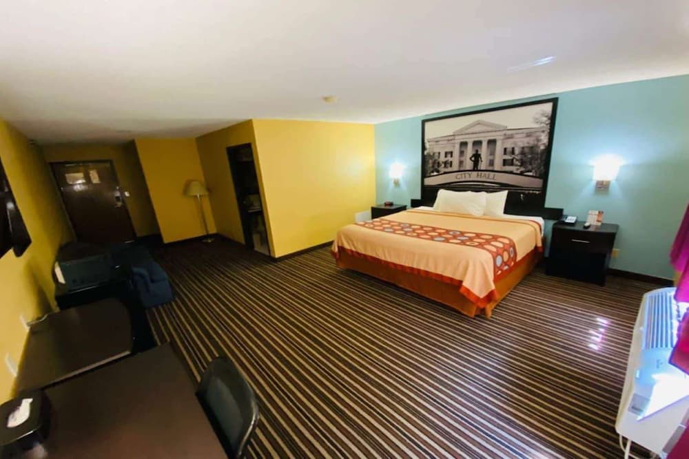 Room, 1 King Bed photo 1