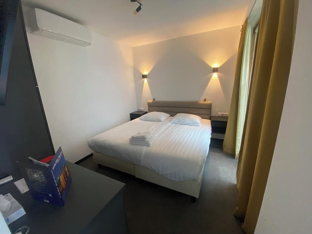 Basic Double Room