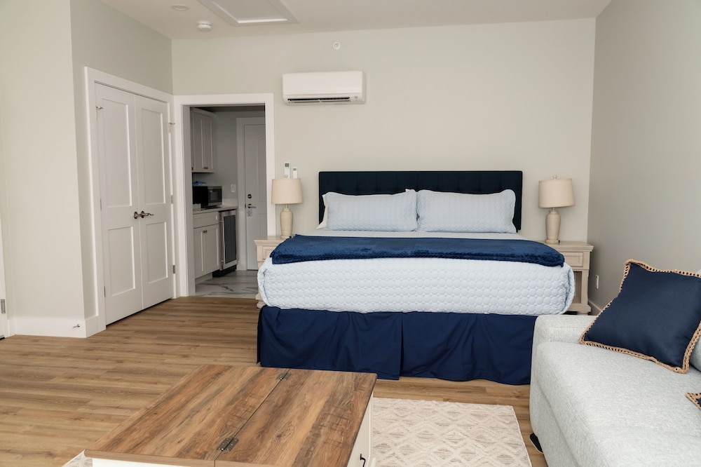 Luxury Single Room, 1 King Bed, Ocean View