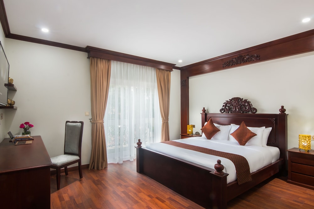 Junior Suite With Private Living Room - Kitchenette photo 2