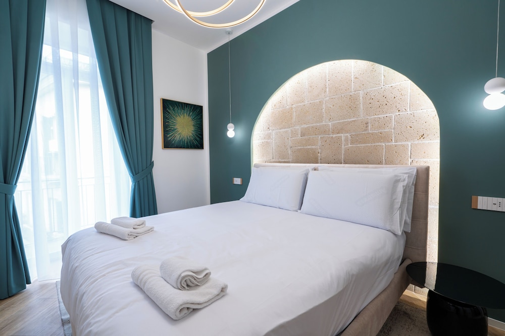 Luxury Townhome, 1 Queen Bed