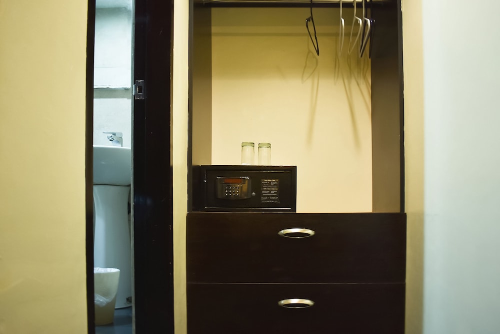 Standard Triple Room - Photo 2