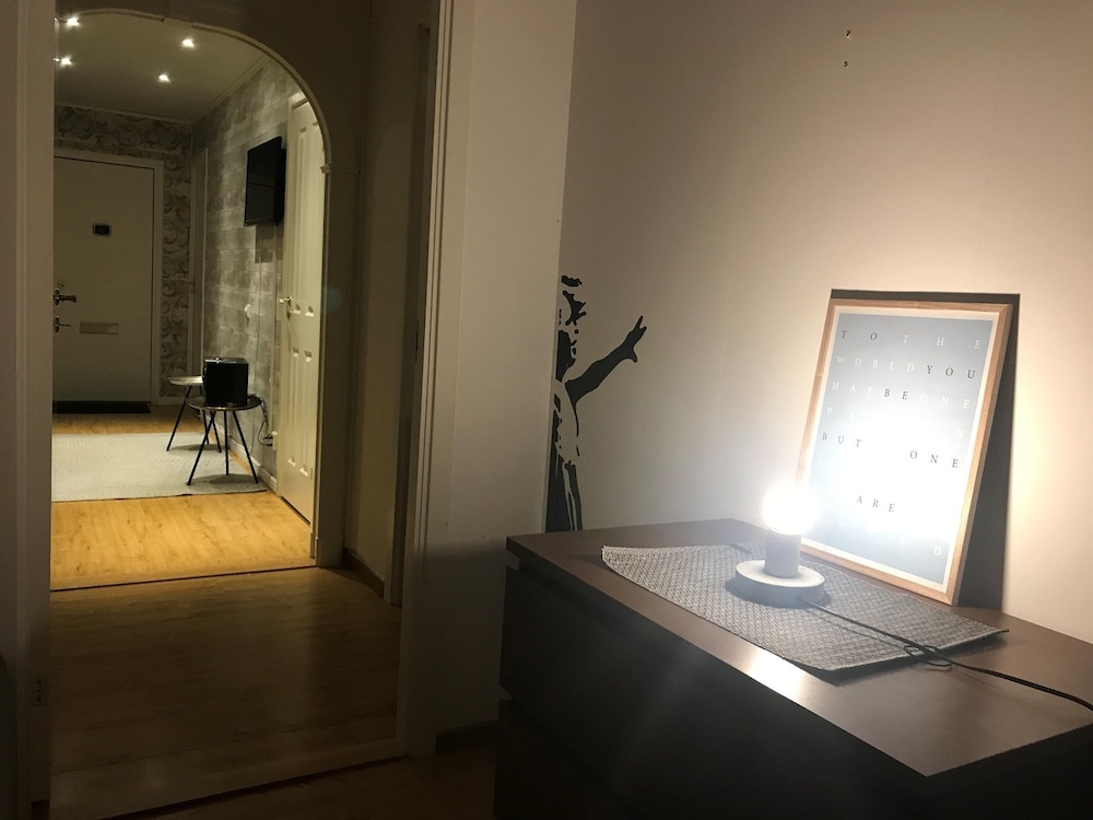 Double Room, City View (Small) photo 2