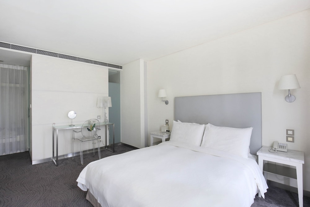 Standard Double Room, 1 Queen Bed, Non Smoking thumbnail 5