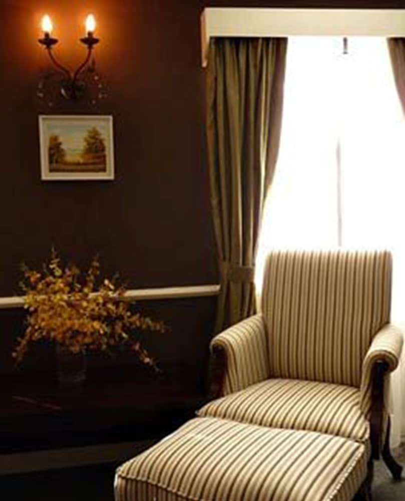 Deluxe Double Room, 1 Queen Bed, Hill View photo 1