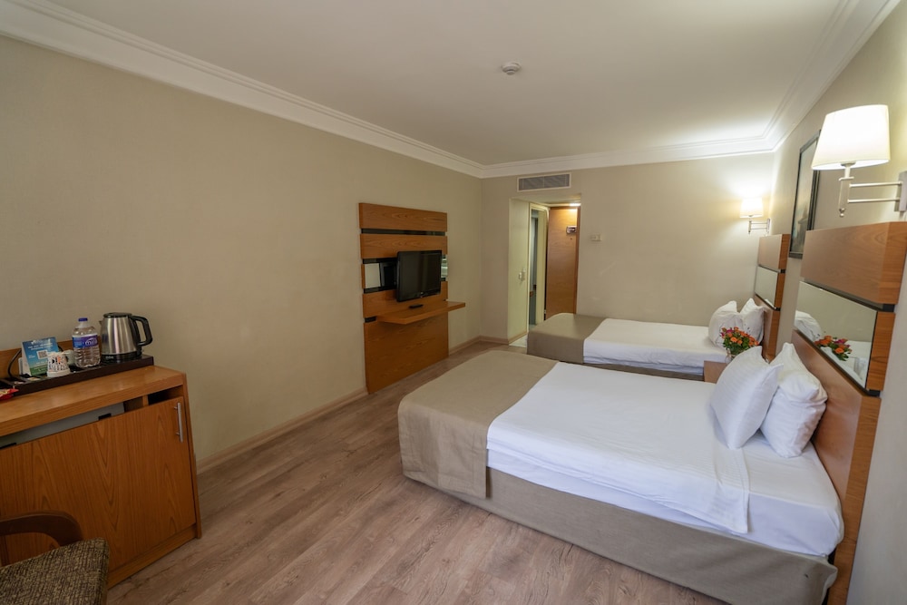Standard Twin Room, 1 Bedroom photo 2