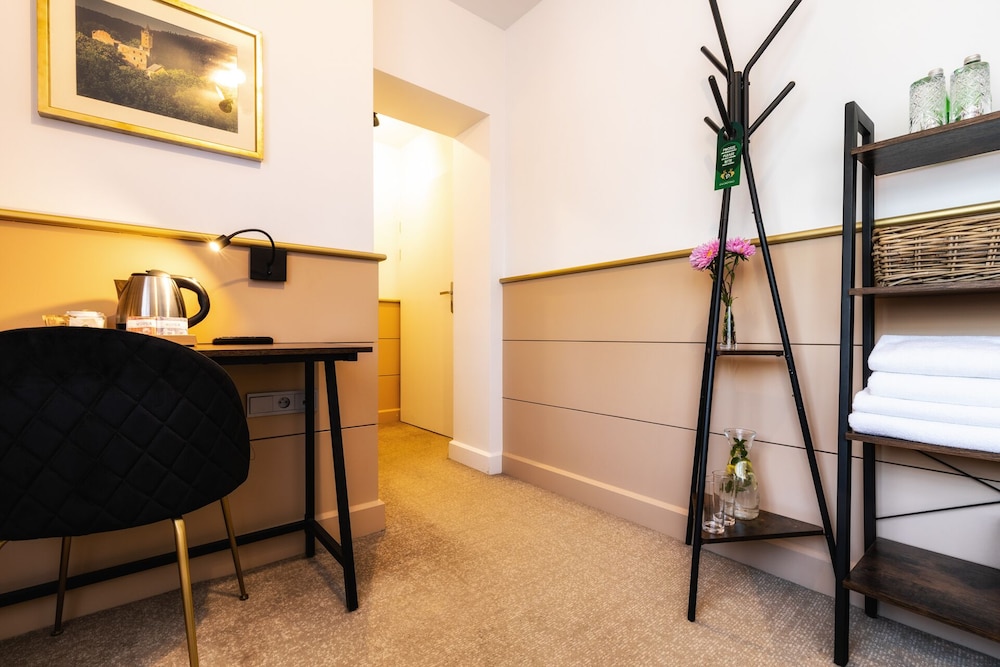 Basic Double Room photo 3