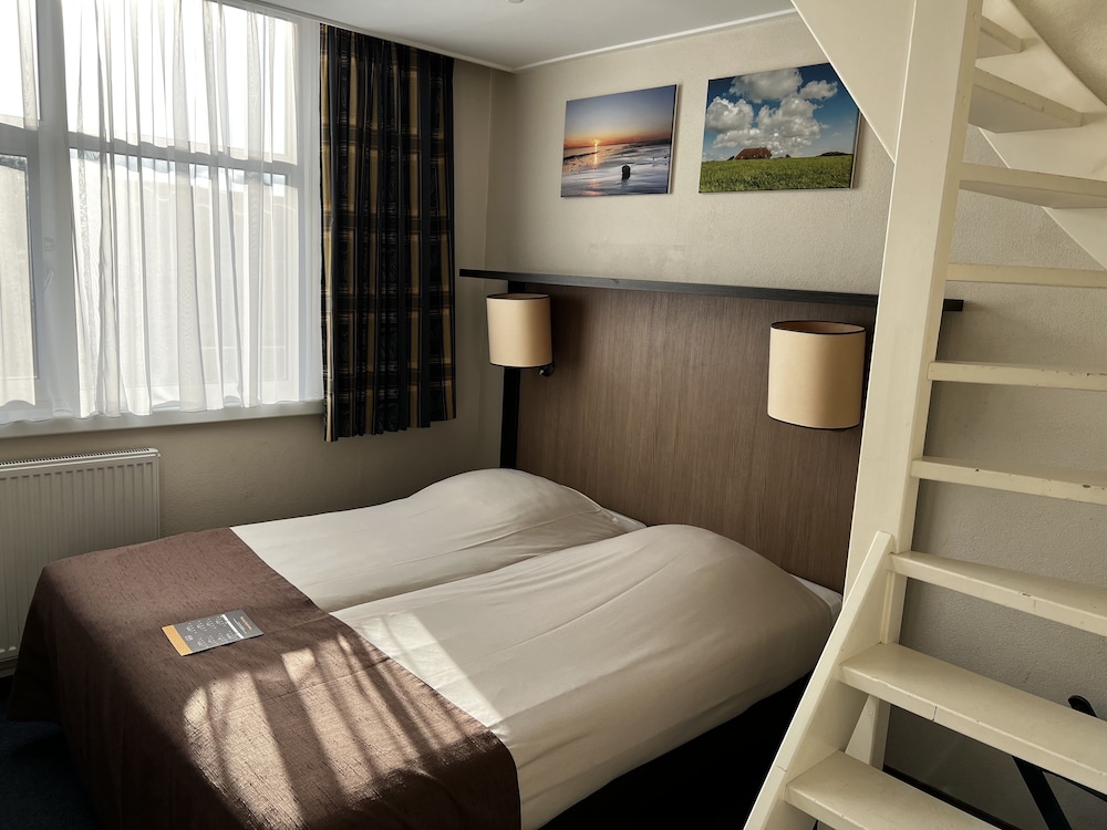 Double or Twin Room photo 2