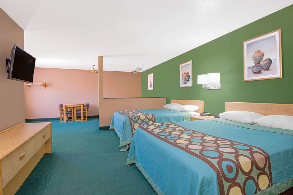 Studio Suite, Multiple Beds, Non Smoking - Photo 1