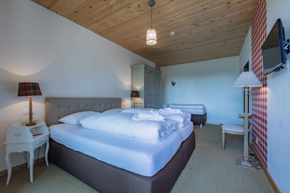 Superior Double Room, Mountain View