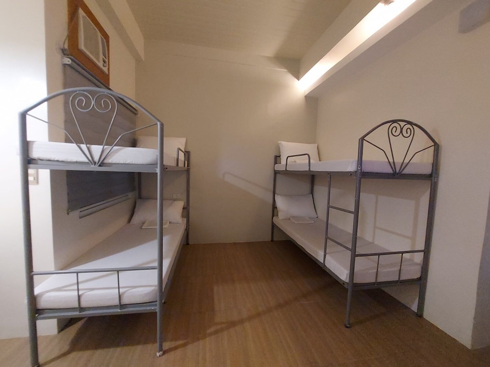 Basic Quadruple Room