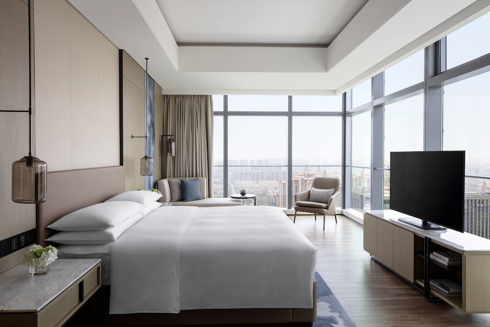 Suite, 1 Bedroom, City View photo 3