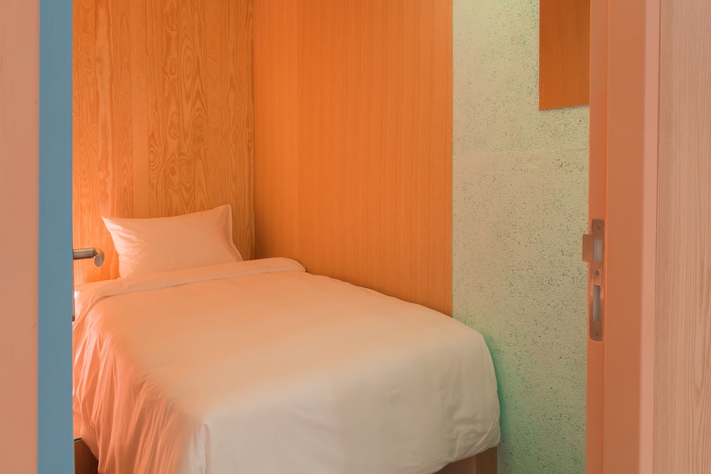 Single 6hours Use - Guest must provide check-in time in remark photo 2