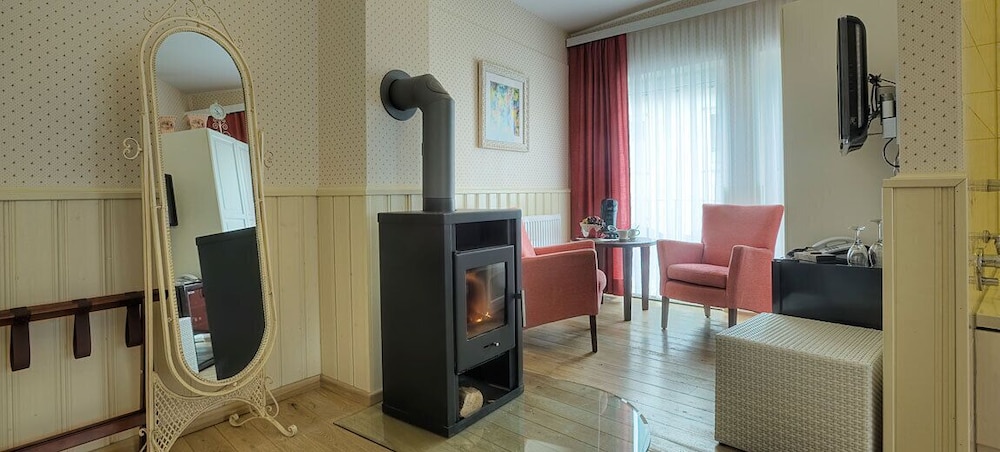Romantic Room (Schmetterling) photo 3