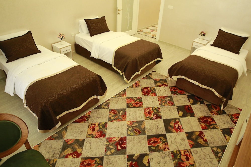 Business Suite photo 1