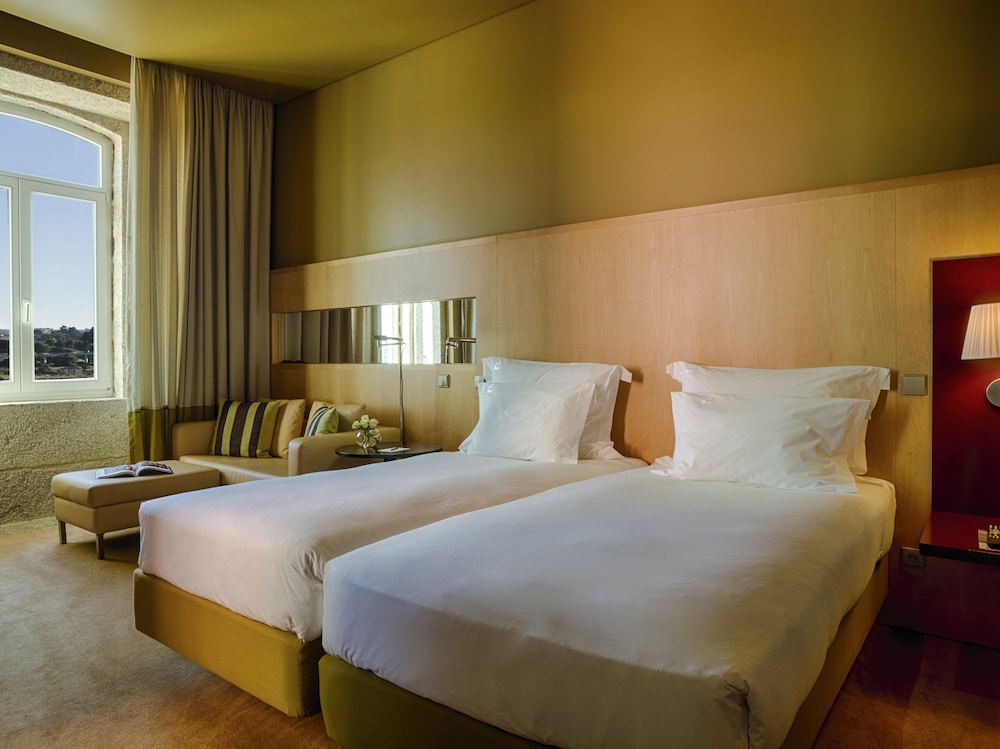 Standard Double or Twin Room - Photo 1