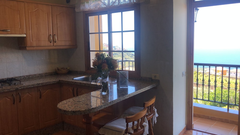 Panoramic Apartment, 1 Bedroom, Balcony, Sea View - Photo 4