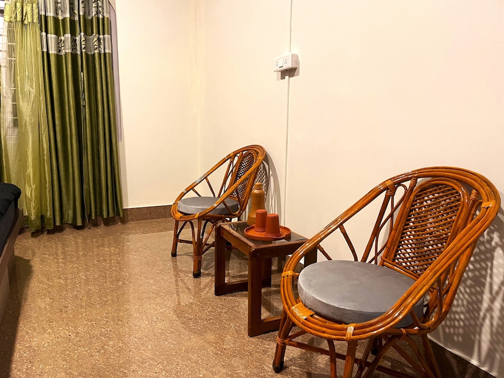Superior Double Room, Housekeeping, Hill View photo 3