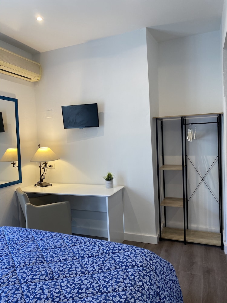 Superior Double Room - Photo 2