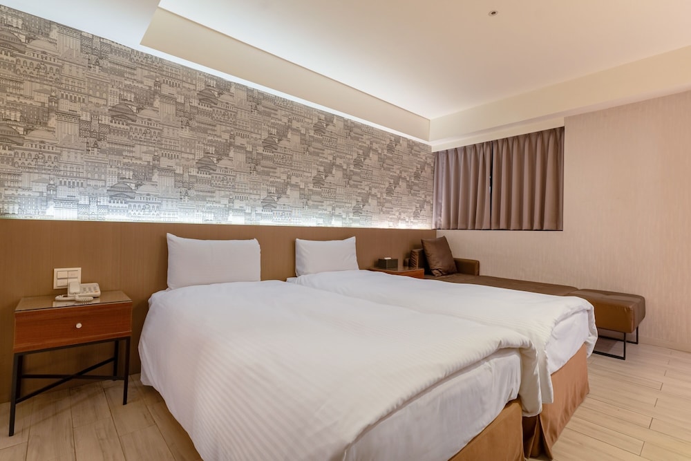 Standard Twin Room, No Windows photo 1