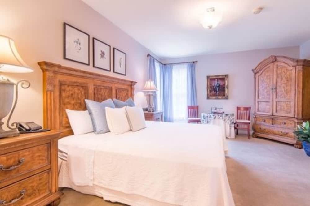 Standard Double Room, Ensuite ( Handicap Accessible)