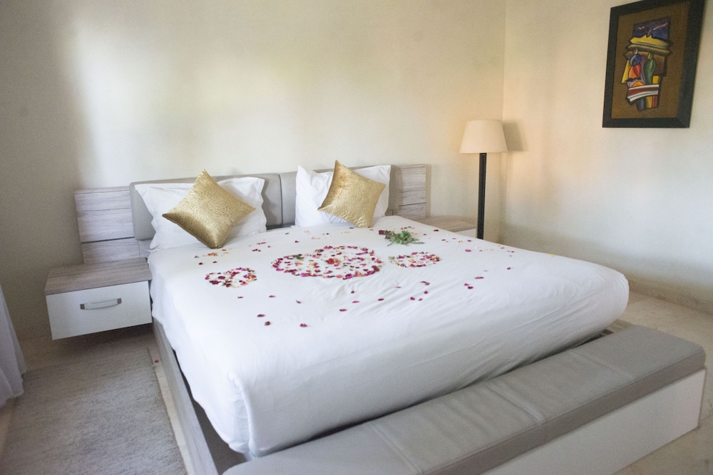 Classic Double Room, 1 Queen Bed, Garden View, Ground Floor photo 3