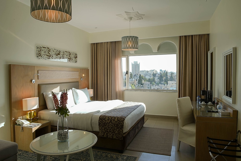 Junior Studio Suite - Photo 1