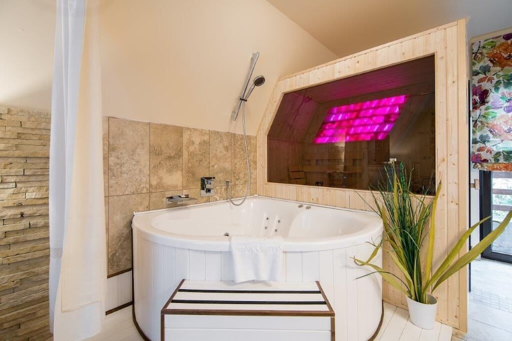 Special Room Innsbruck with SPA