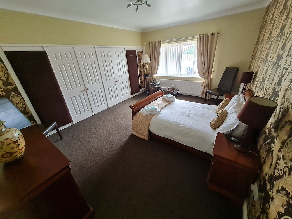 Double Room, Ensuite (Room 1) - Photo 3
