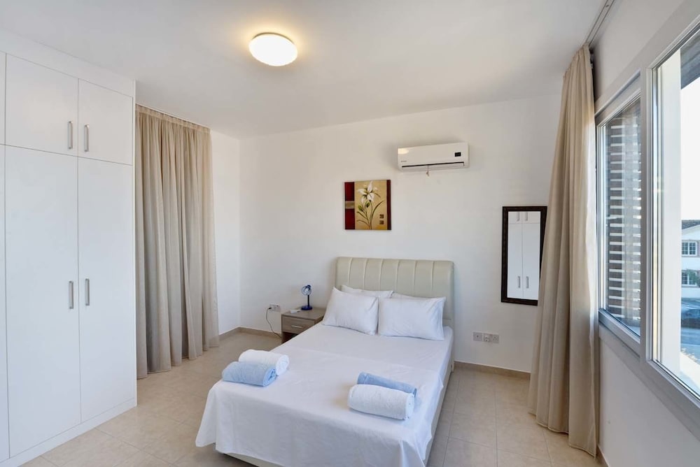 Villa, 5 Bedrooms photo 3