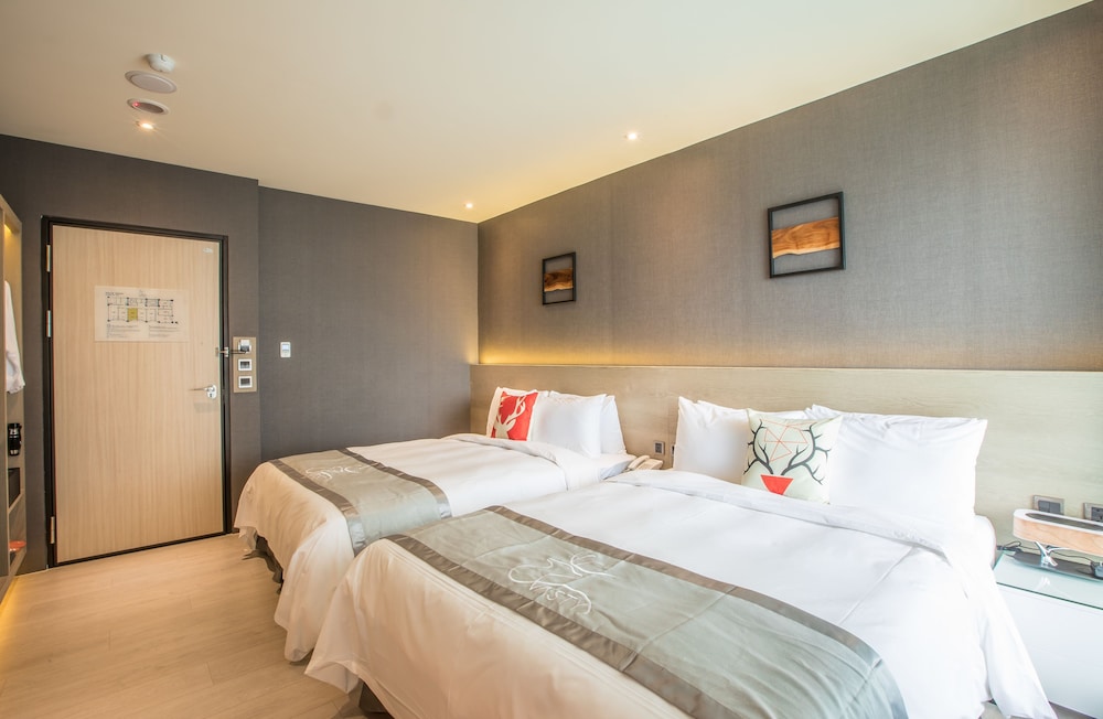 Superior Quadruple Room