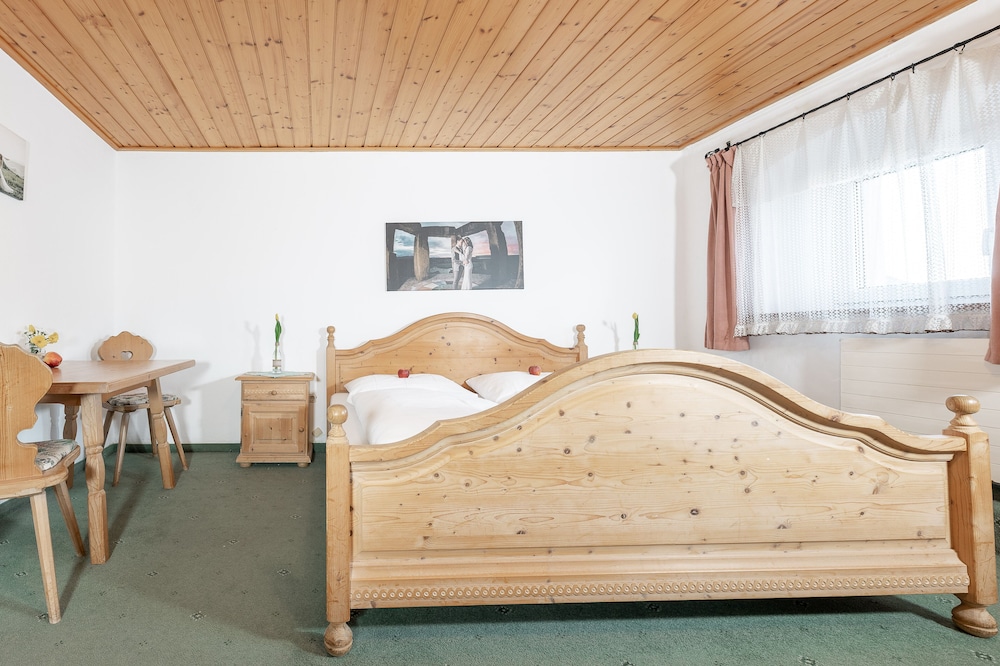 Standard Double Room, Ensuite - Photo 3