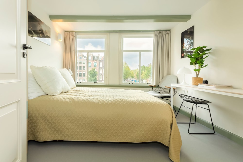 City Double Room, Canal View photo 3