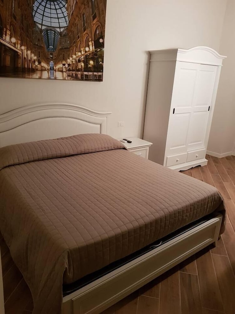 Double Room (Bianca)