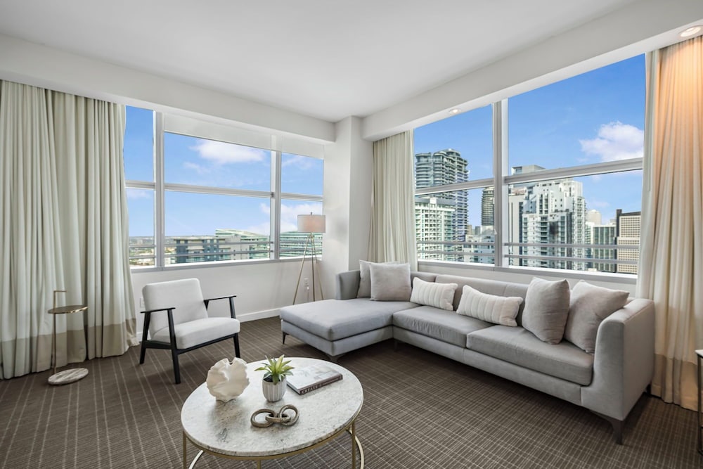 Condo, Balcony, City View photo 1