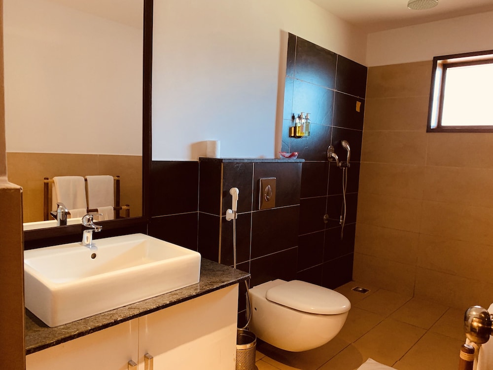 Deluxe Room, 1 Bedroom - Photo 11