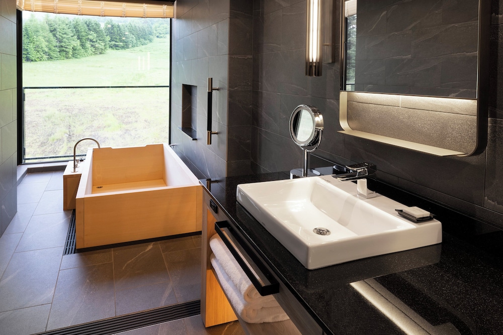 Premium Room, 2 Queen Beds (Appi Kogen View) - Photo 5
