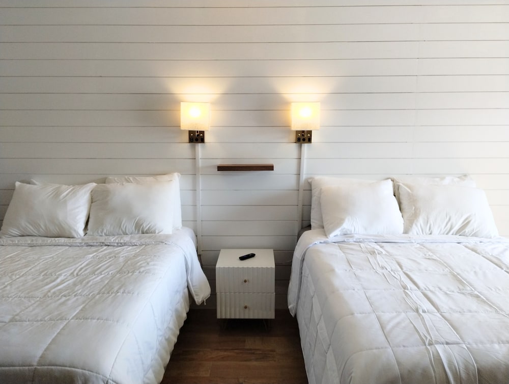 2 Full Beds, Smoking photo 3