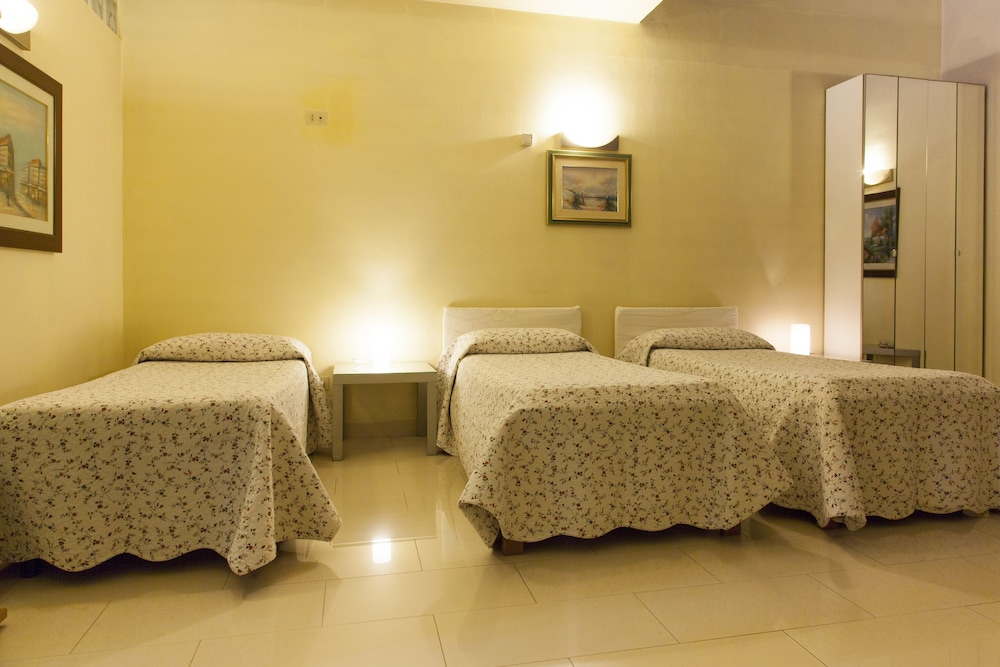 Triple Room photo 3