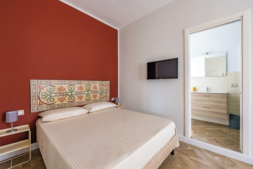 Room Tre Re