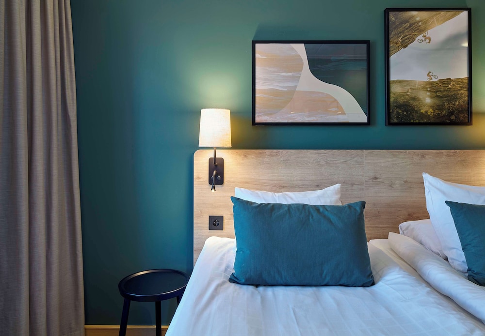 Room, 1 Queen Bed photo 2