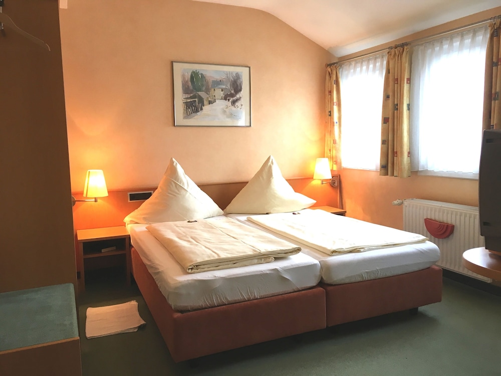 Double or Twin Room photo 1