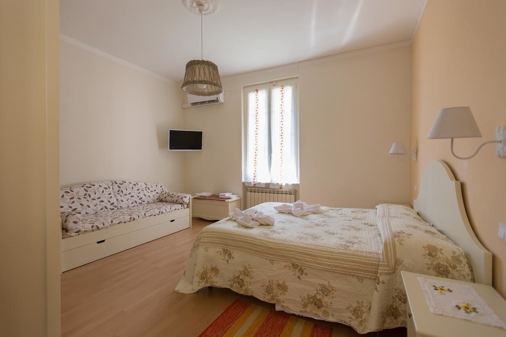Superior Double Room, Kitchenette (Gialla) photo 1
