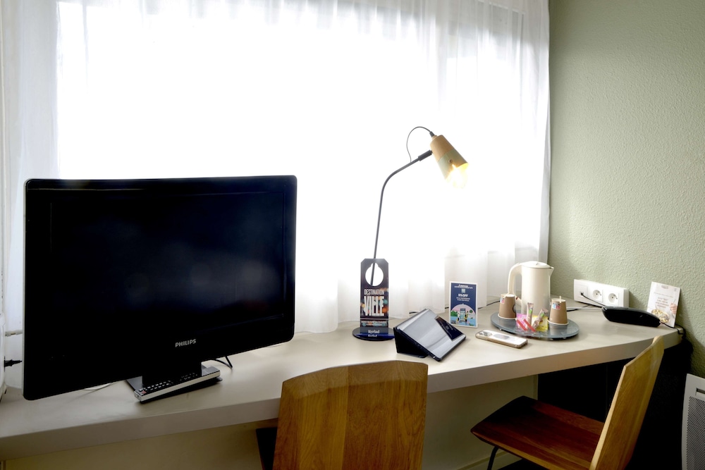 Standard Room, 1 Double Bed - Photo 2