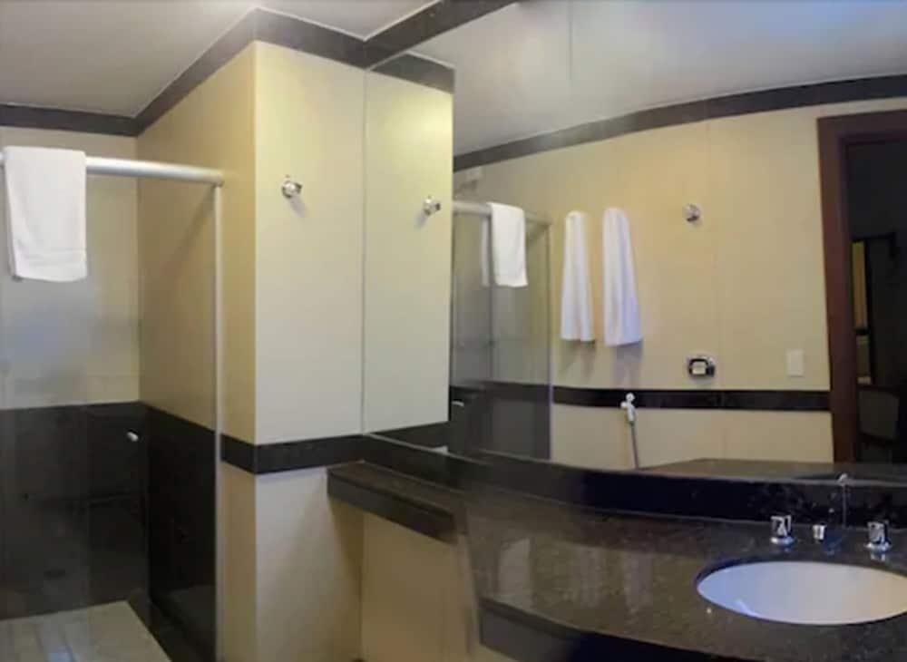 Executive Twin Room - Photo 3