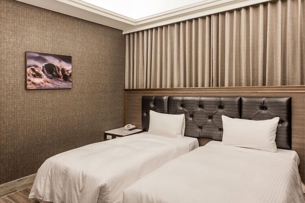 Standard Twin Room photo 1