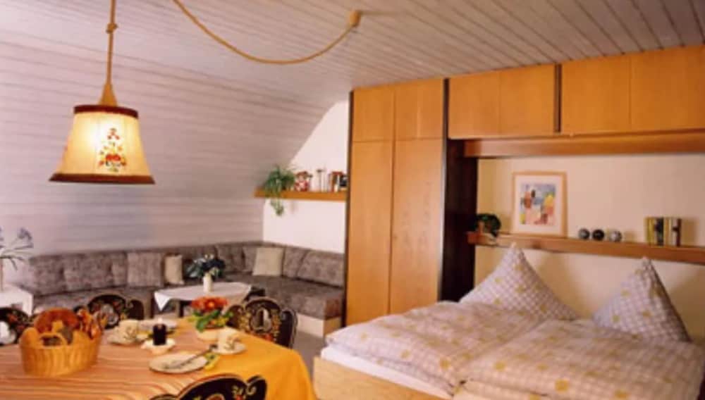 Classic Condo, 1 Bedroom (Alpenblick) photo 2