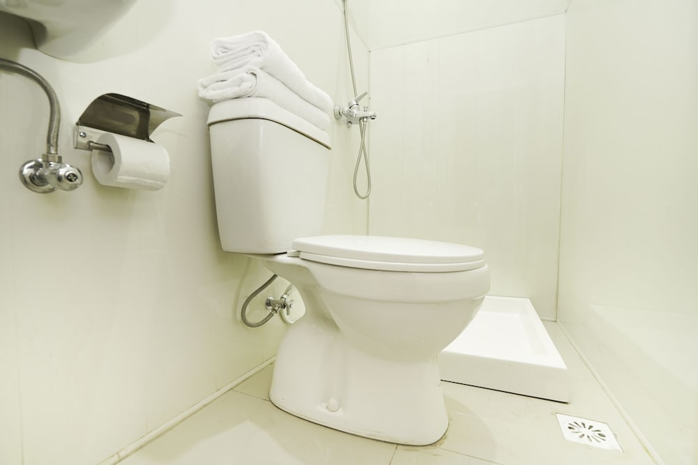 Standard Double Room - Photo 13